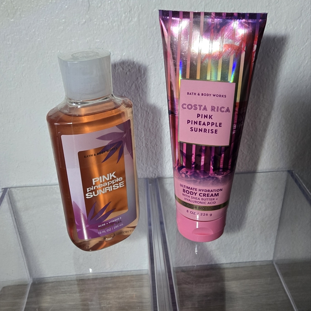 Pink Pineapple Sunrise  • Bath & Body Works • 2 Piece